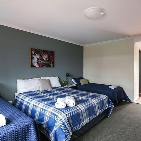 Bayview Hotel Уой Уой Екстериор снимка