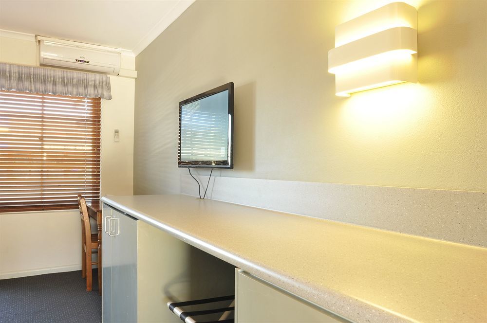 Bayview Hotel Уой Уой Екстериор снимка