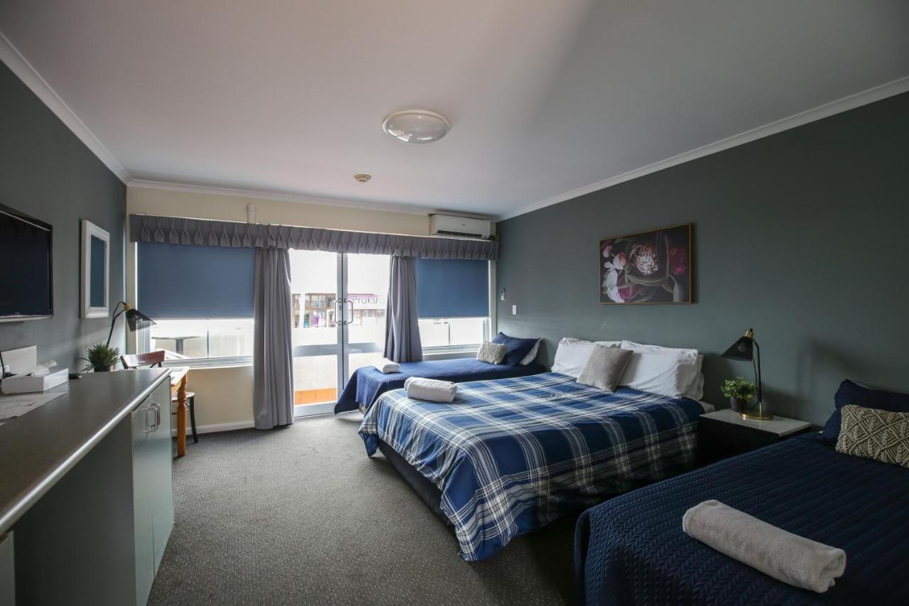 Bayview Hotel Уой Уой Екстериор снимка