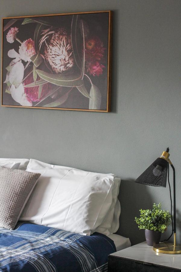 Bayview Hotel Уой Уой Екстериор снимка